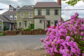 The Wander Inn Blowing Rock